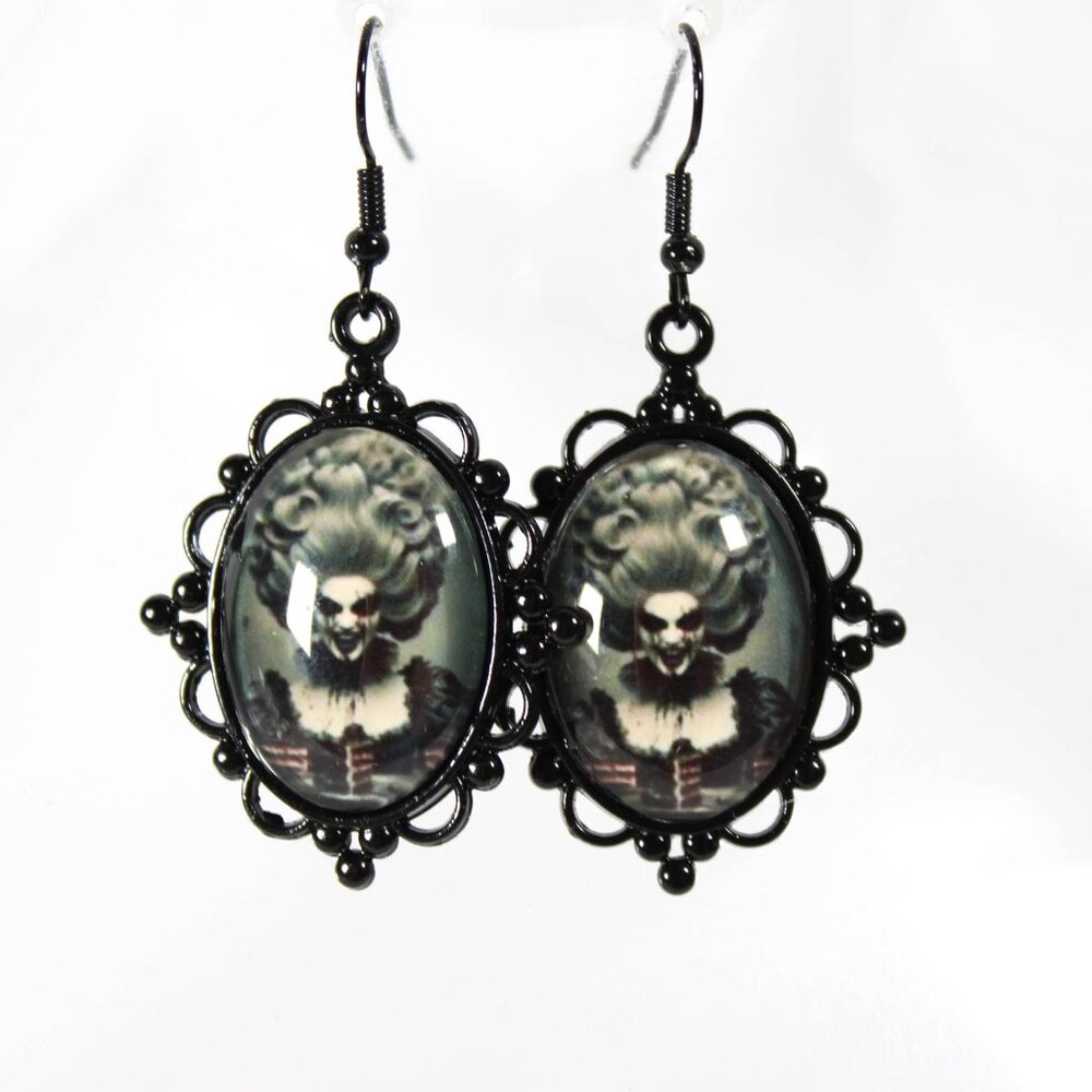 🔨 Gothic Victorian Let Them Eat Cake Marie Antoinette Gothic Victorian Earrings